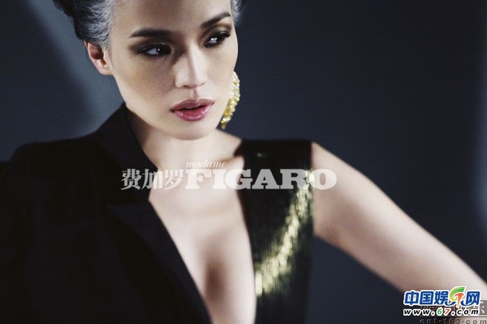 Không phải người đẹp nghiêng nước nghiêng thành, nhưng nữ diễn viên Đài Loan này luôn quyến rũ và cuốn hút đến bất ngờ.